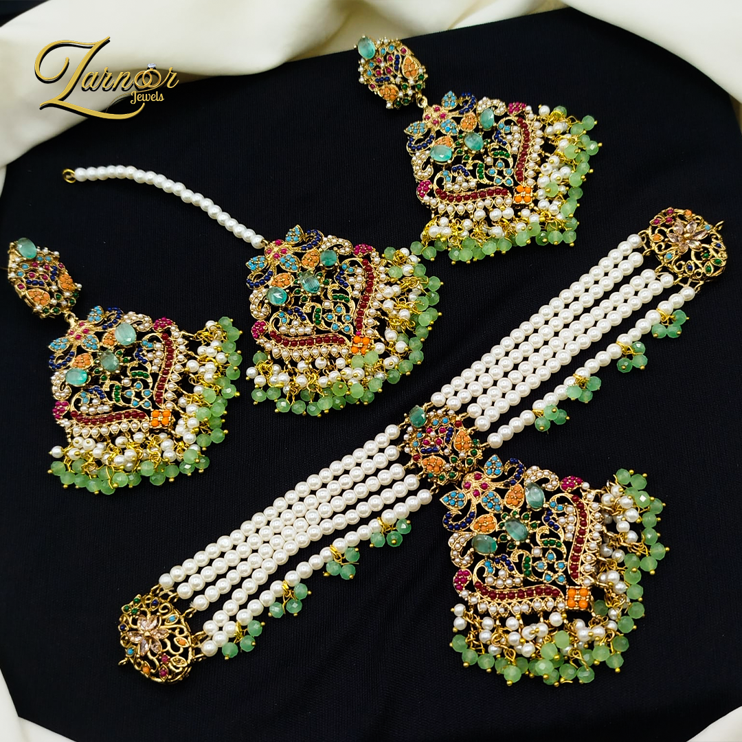Noraten Choker Set