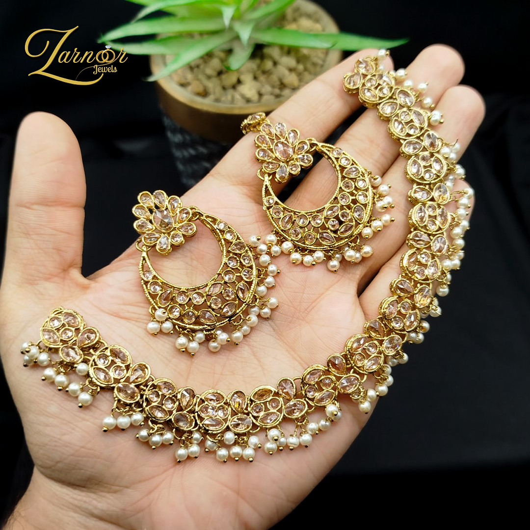 Reverse A.D Necklace Set