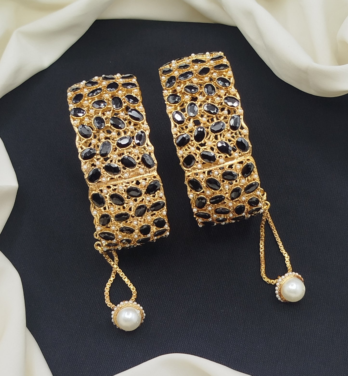 Dimond style openable karay