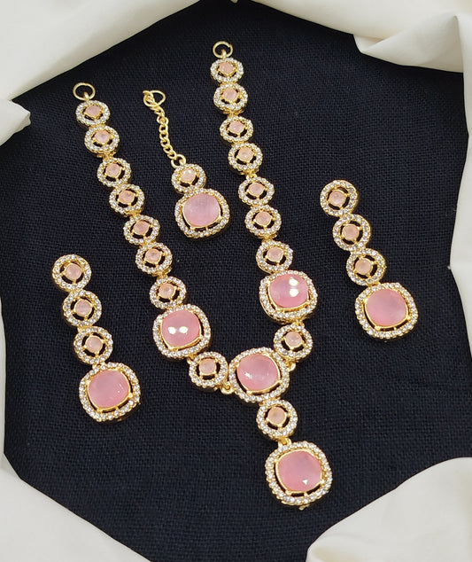 Stylish Necklace Set