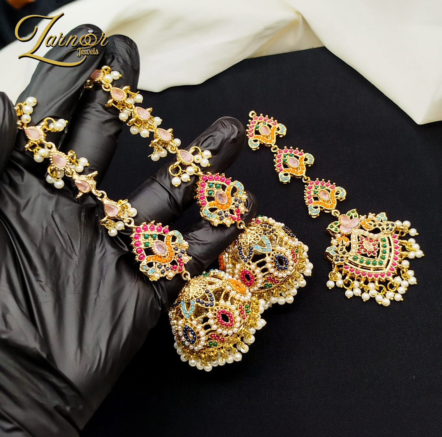 Noraten jhumki with tika