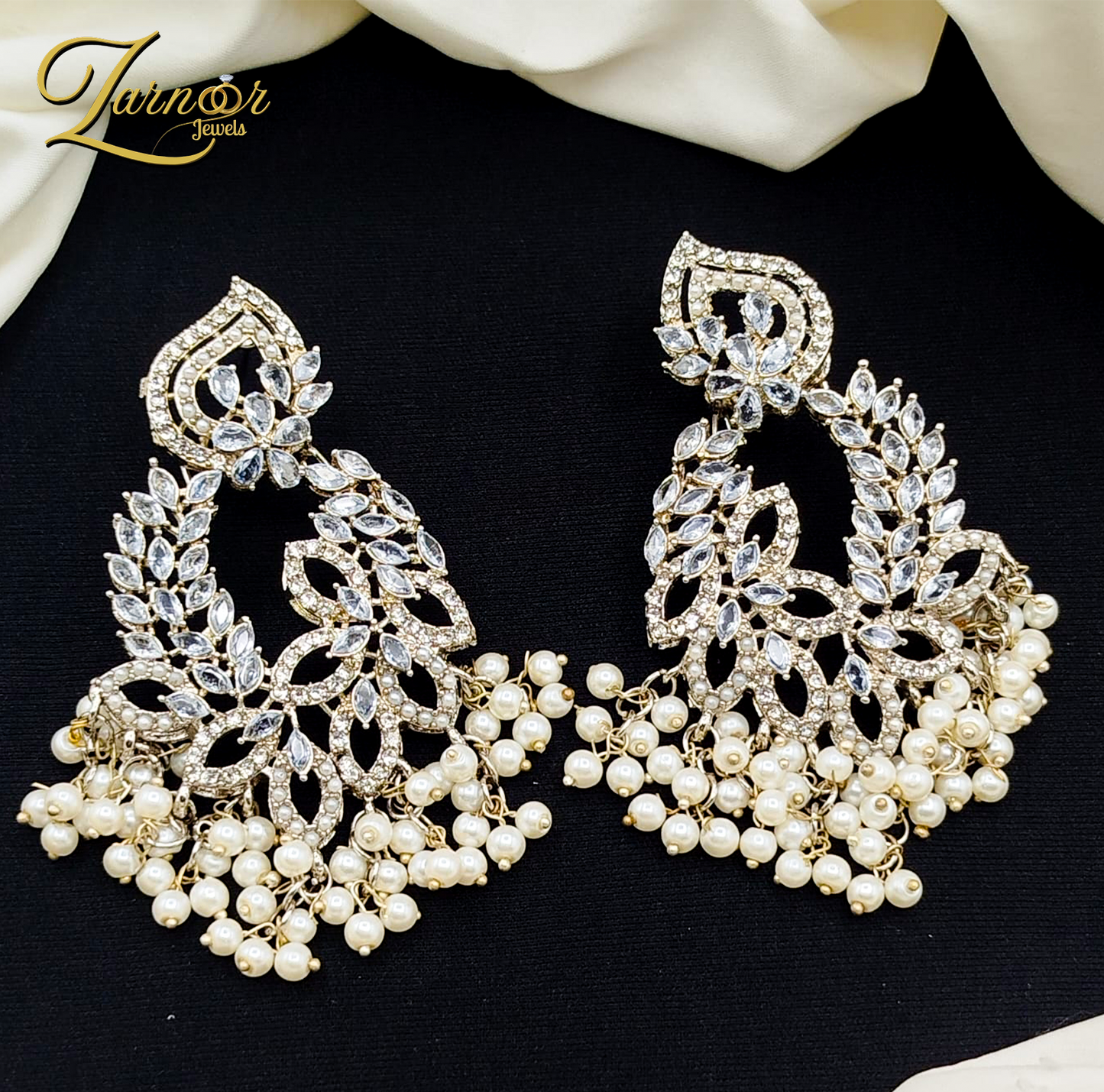 Unique style earrings