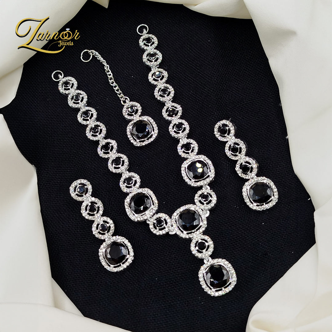 Stylish Necklace Set