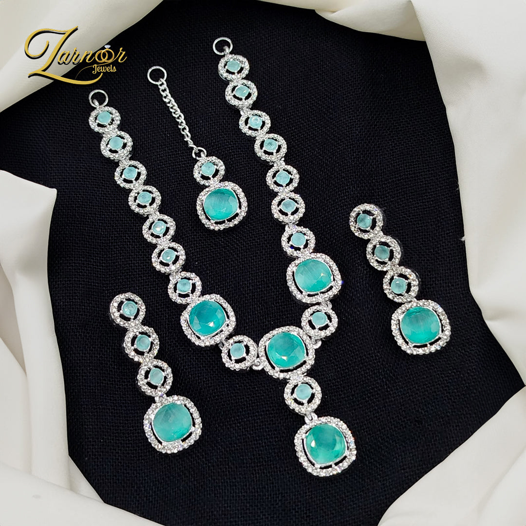 Stylish Necklace Set