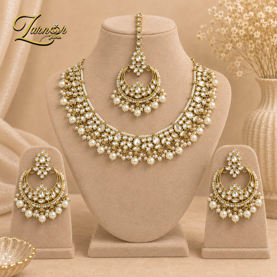 Reverse A.D. Necklace Set