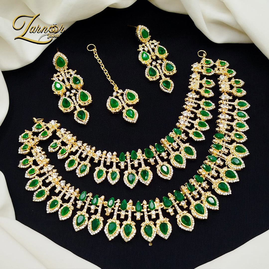 Stylish Heavy Necklace Set