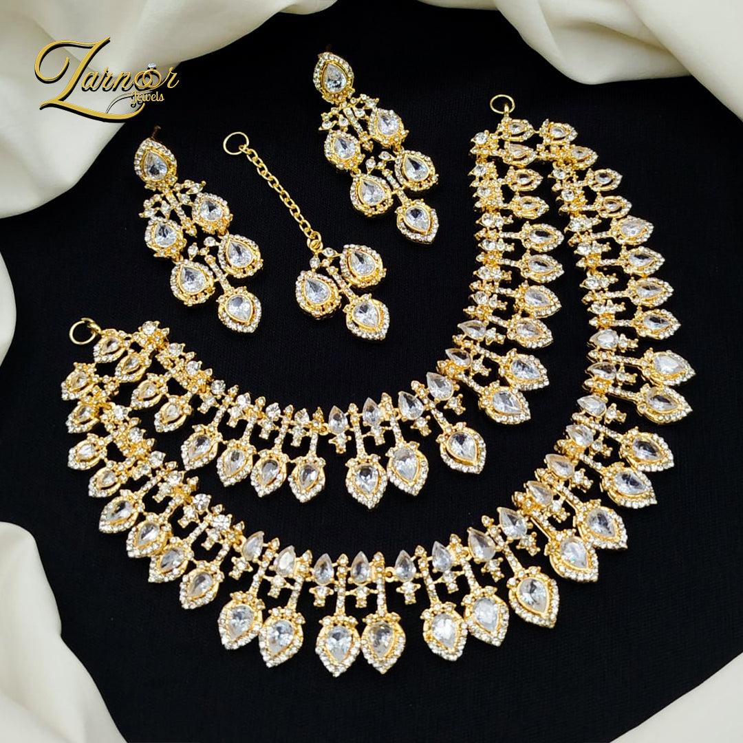 Stylish Heavy Necklace Set