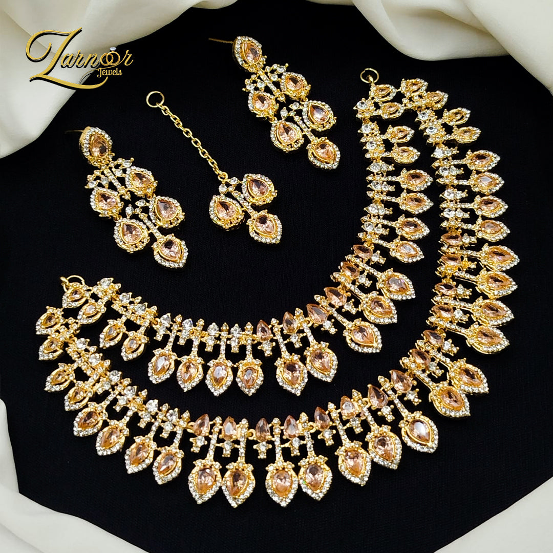Stylish Heavy Necklace Set