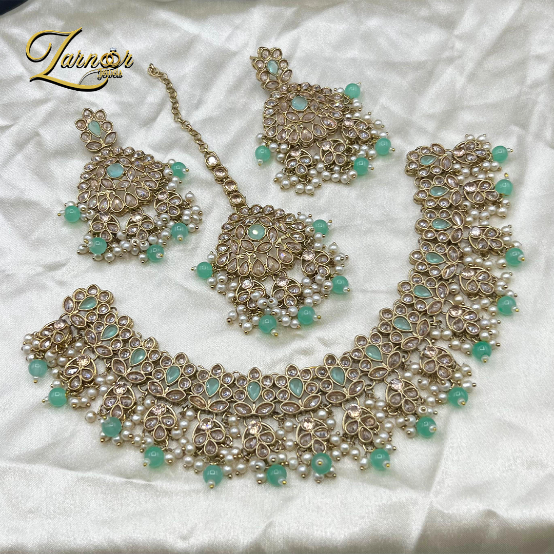 Reverse A.D Necklace Set