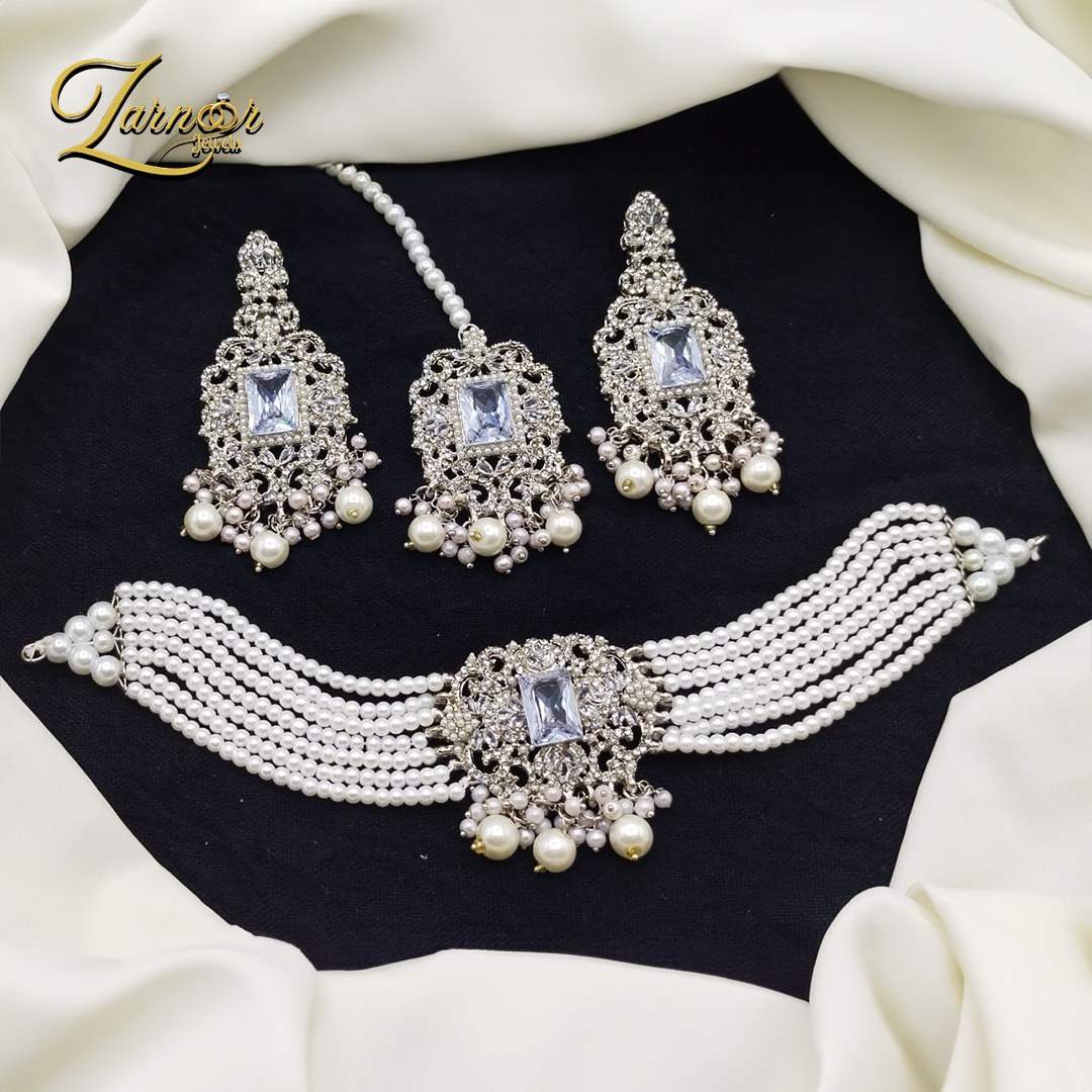 Choker set