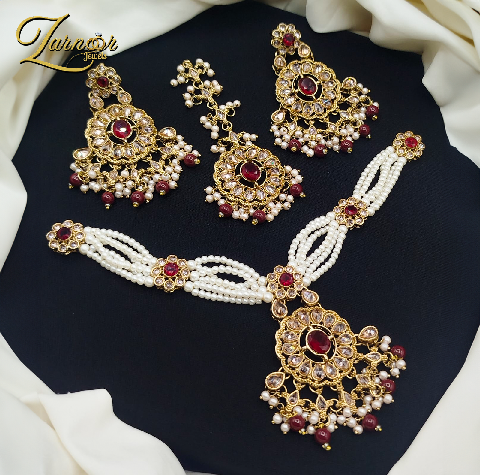 Zarcion Reverse A.D choker set