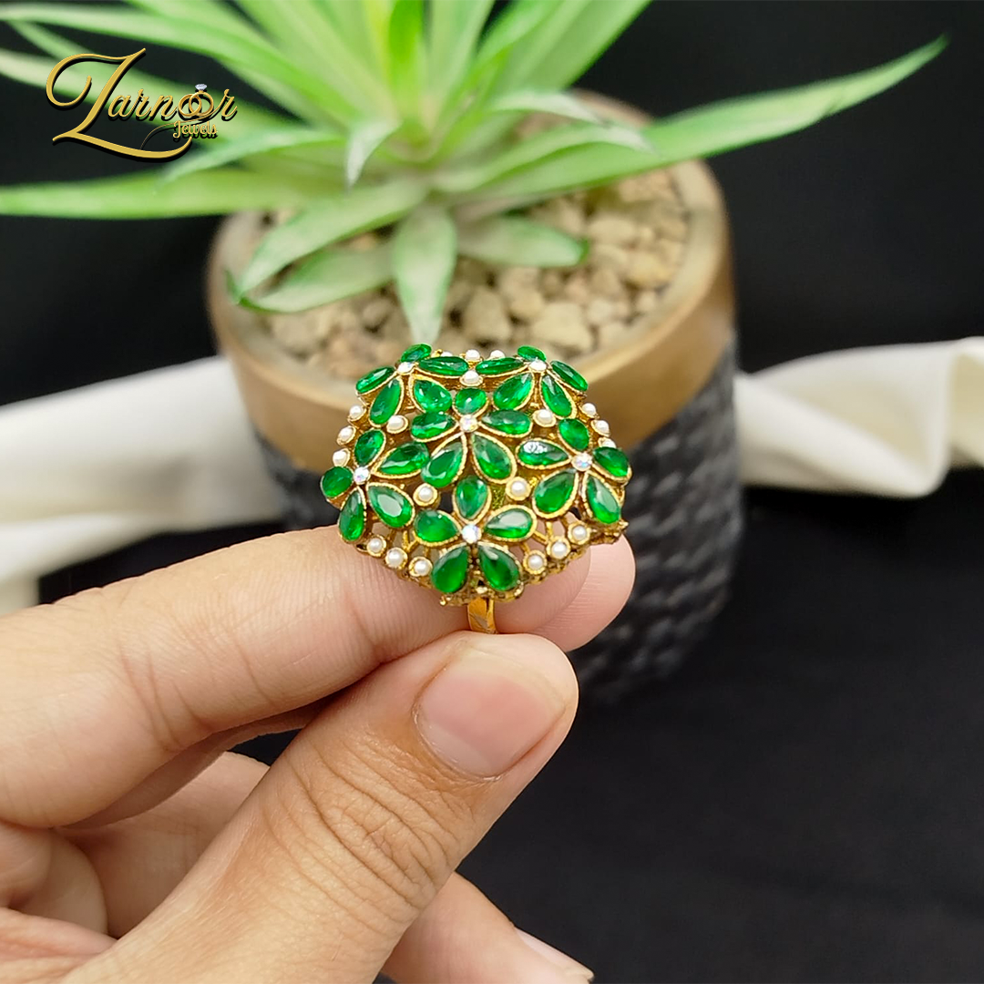 Zircion Finger Ring