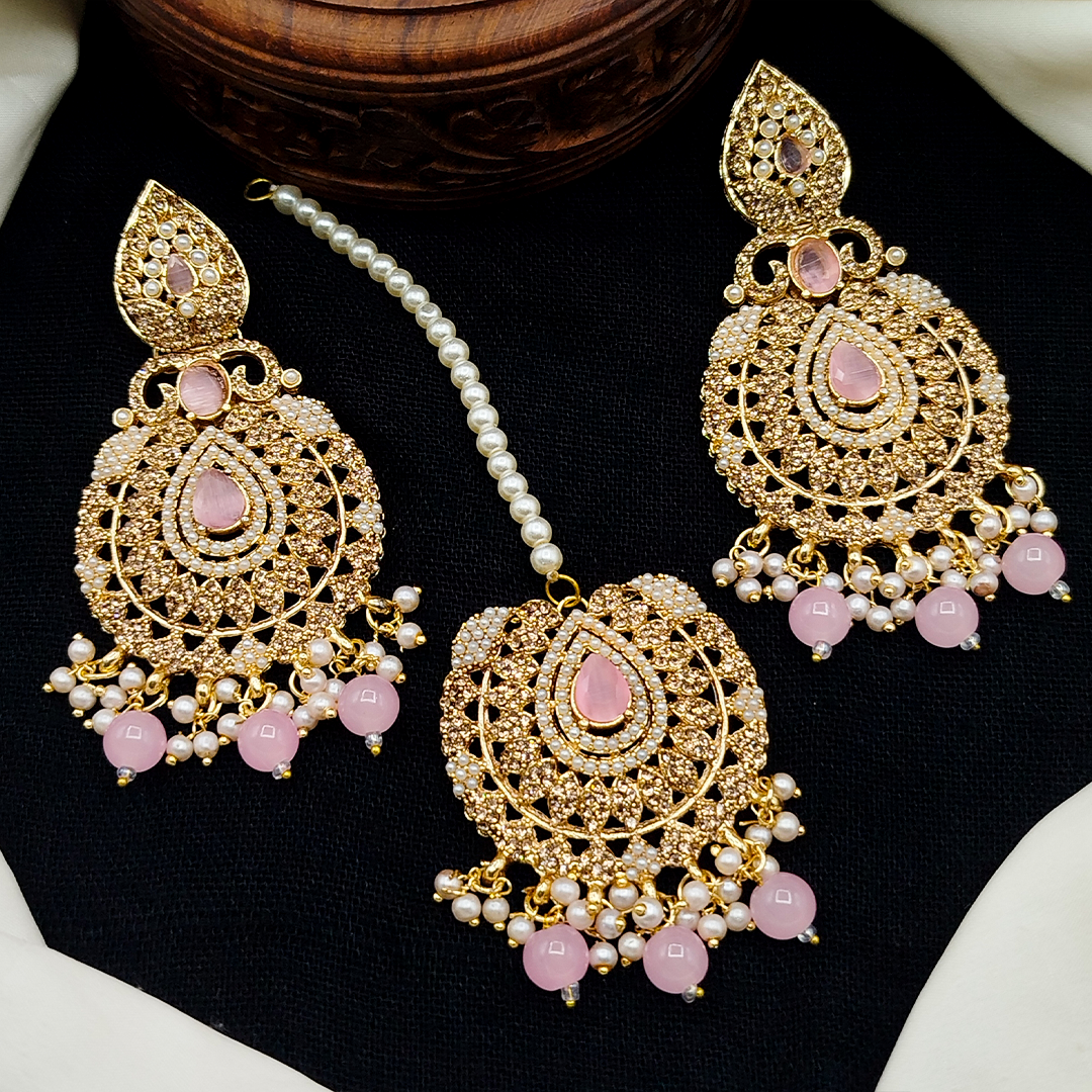 Stylish Earrings with heavy tika