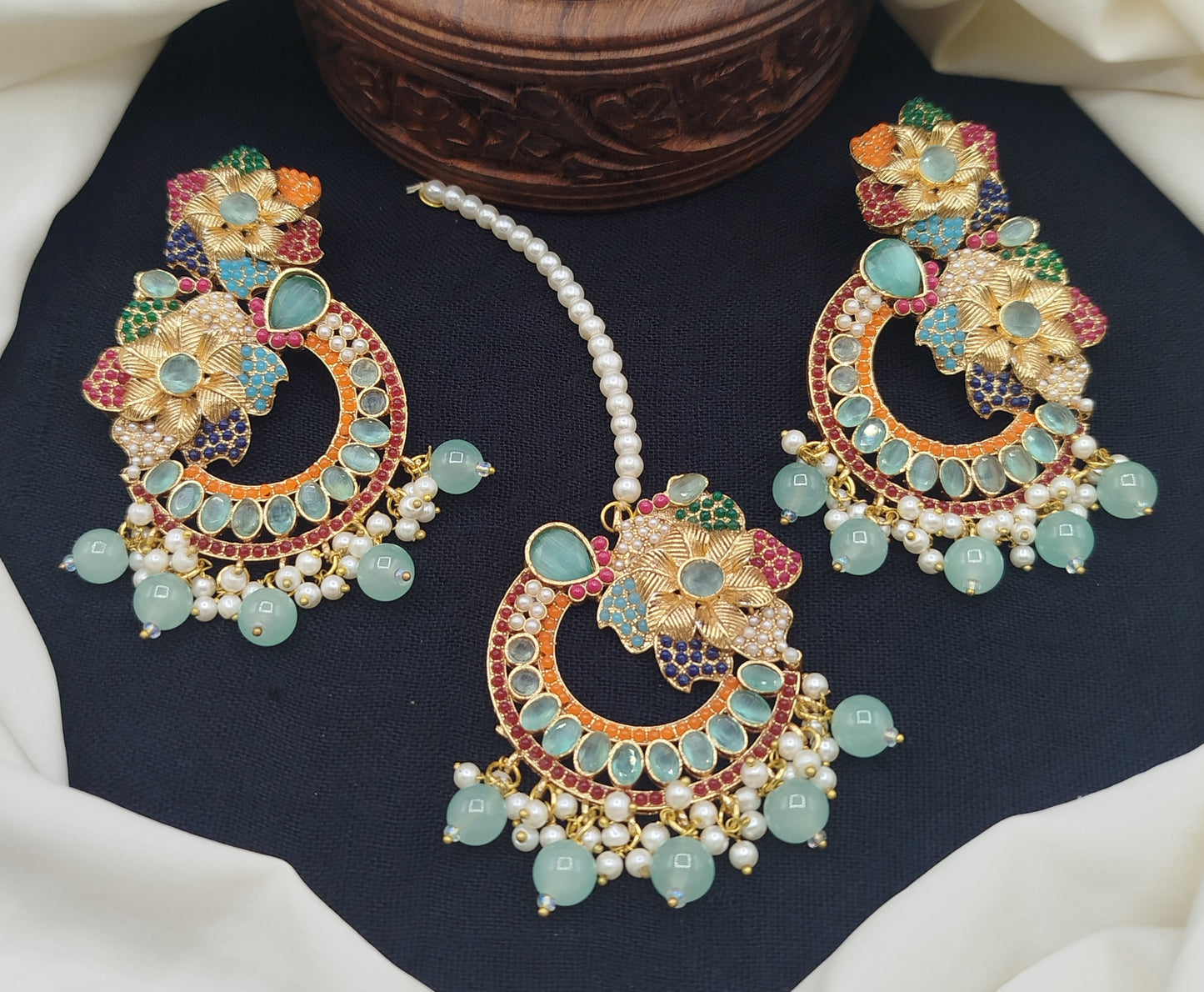 Big size earrings tika