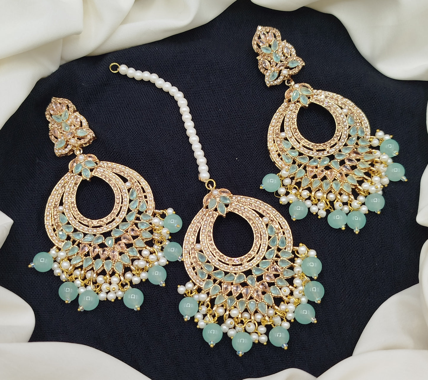 Stylish Earrings Tika