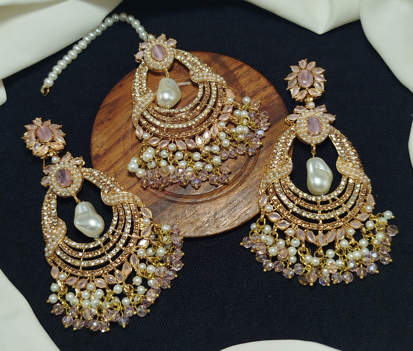 Premium look earrings tika