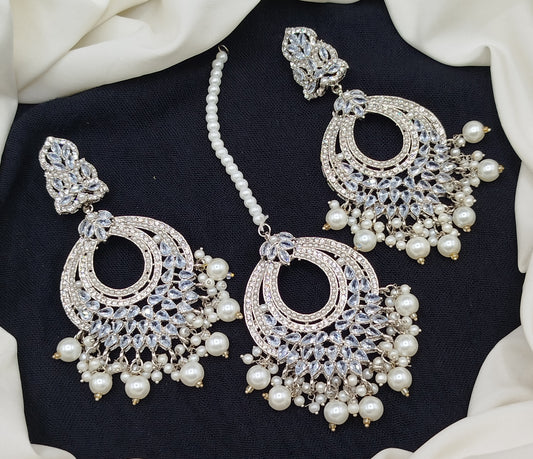 Stylish Earrings Tika