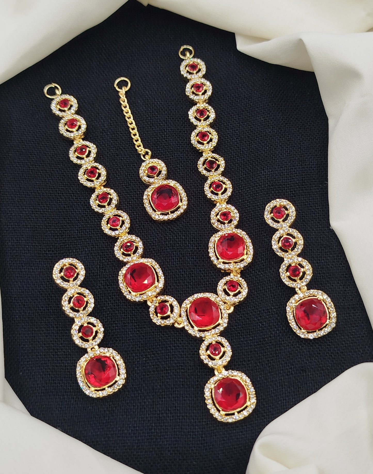 Stylish Necklace Set