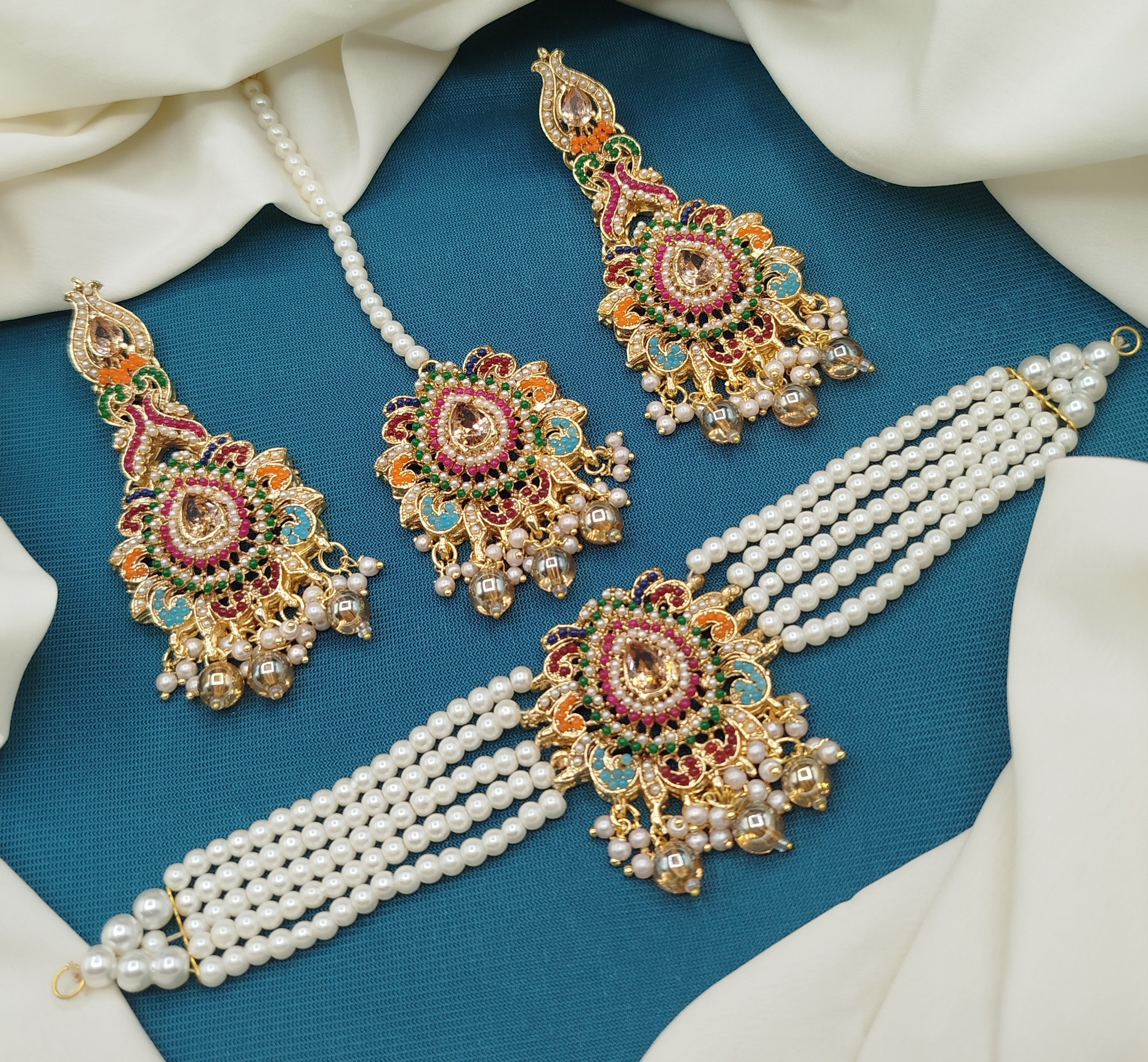 Noraten choker set