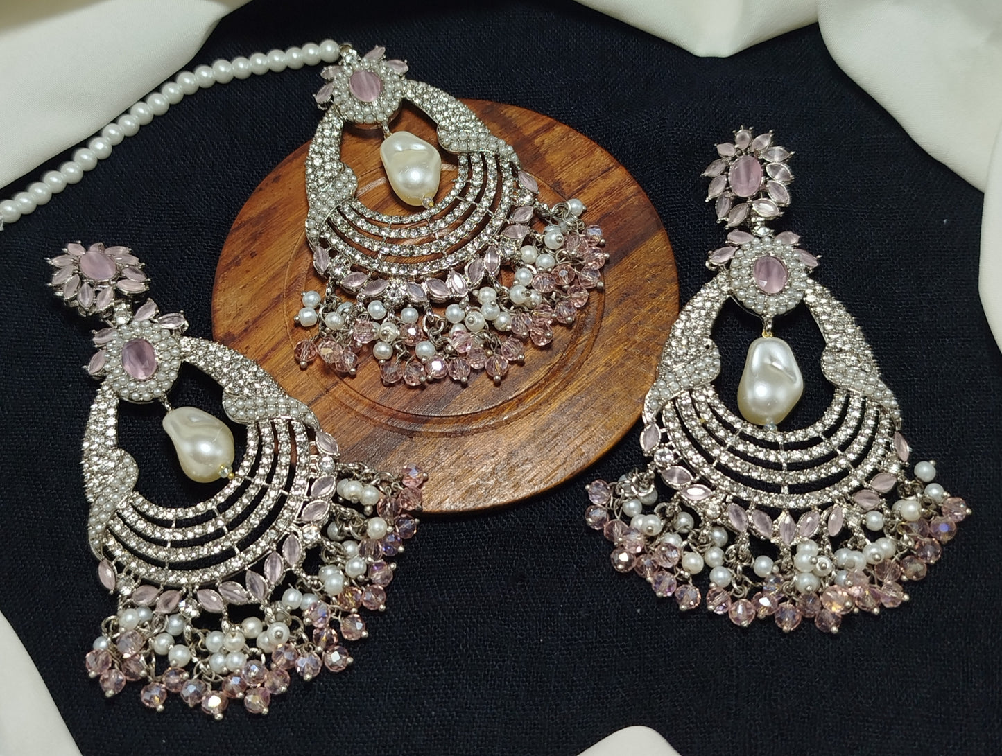 Premium look earrings tika