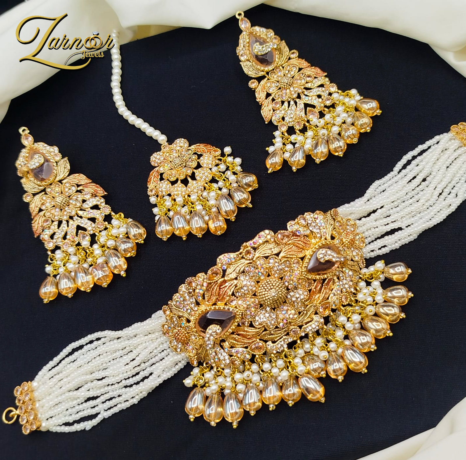 Turkish choker set