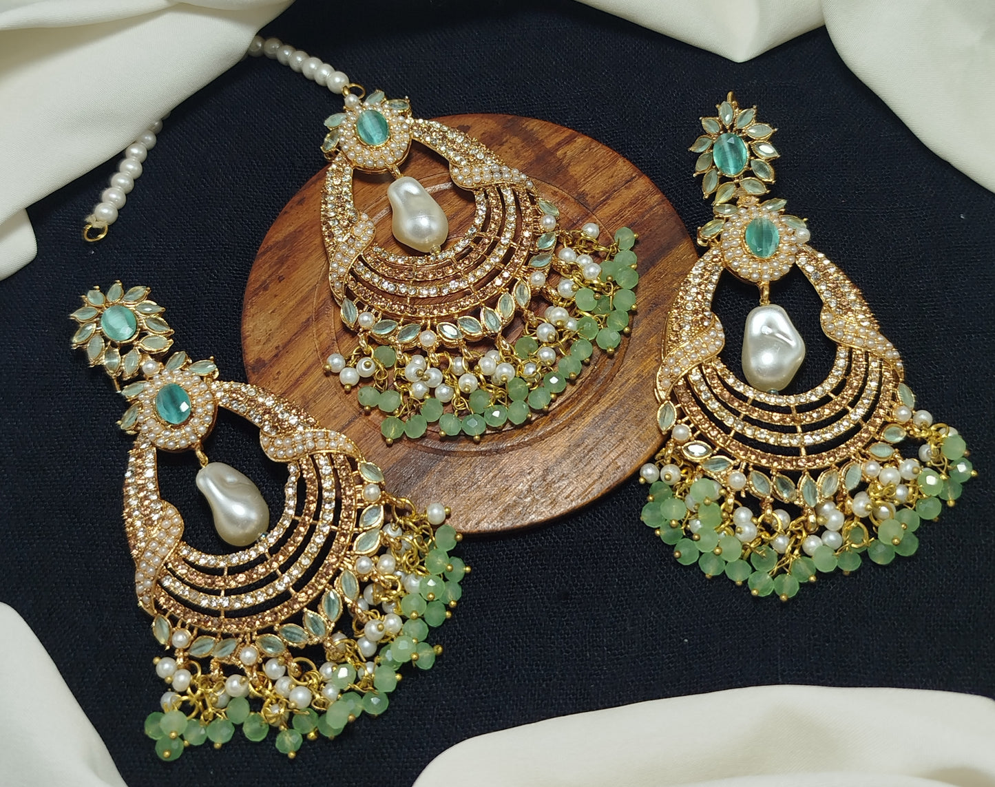 Premium look earrings tika