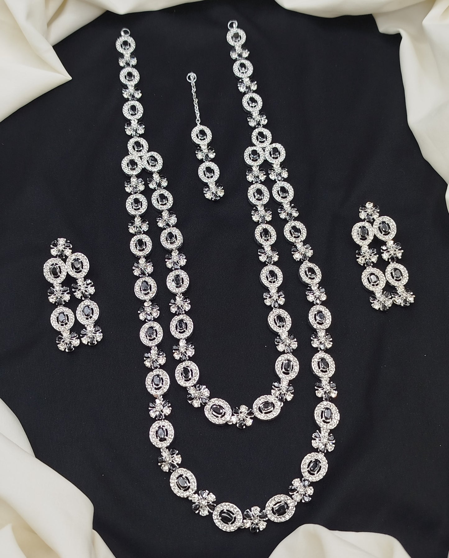 Stylish long mala set