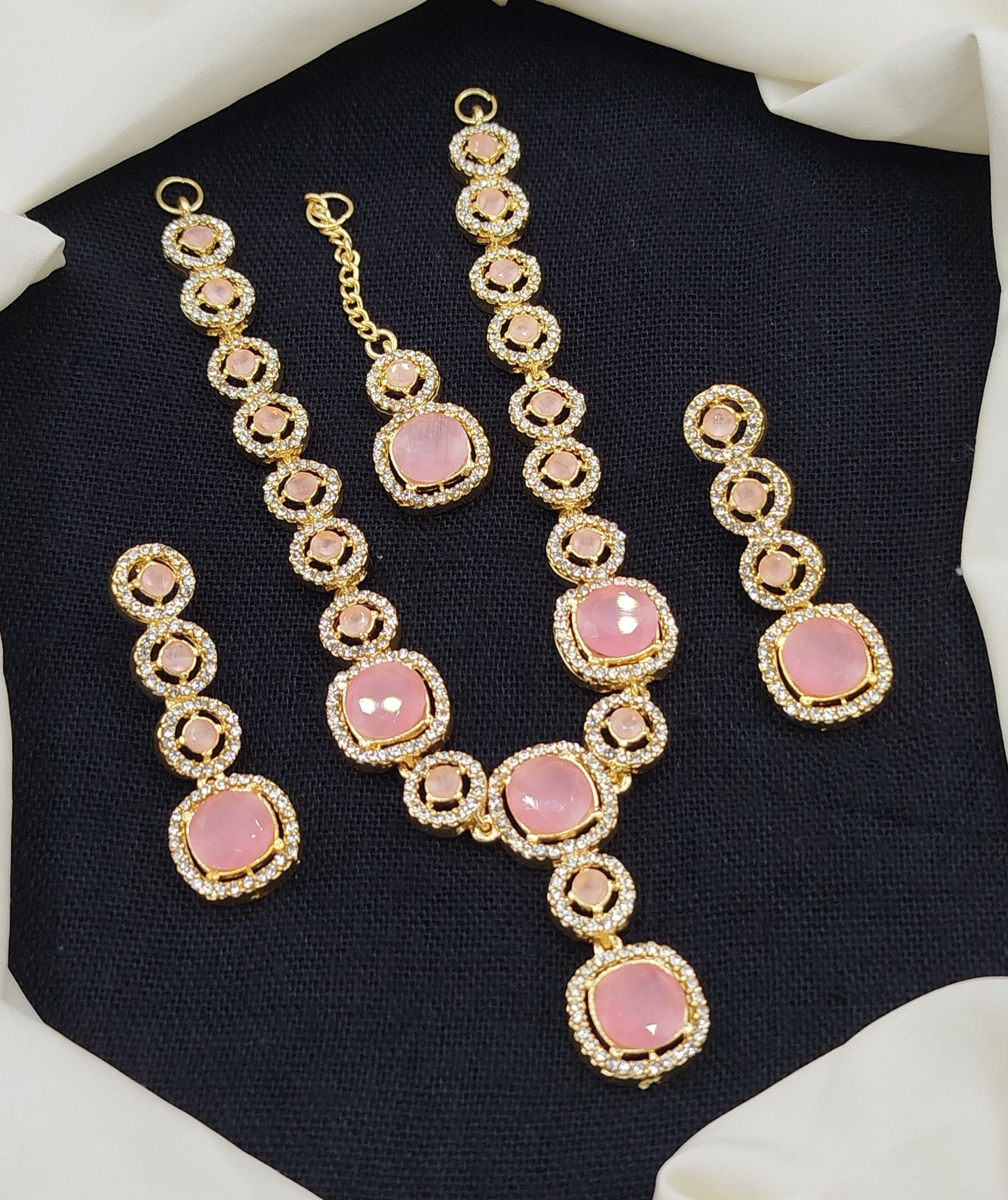 Stylish Necklace Set