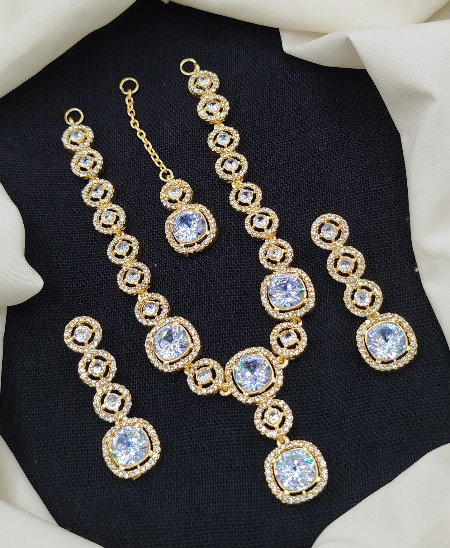 Stylish Necklace Set