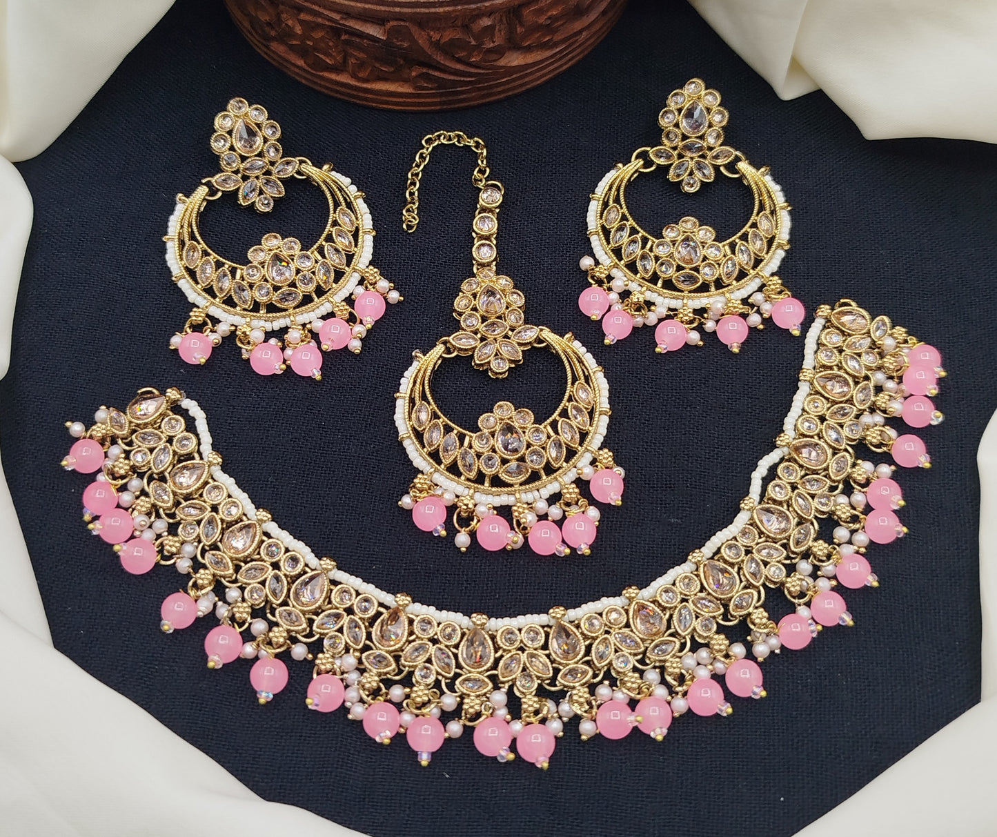 Reverse A.D Necklace Set