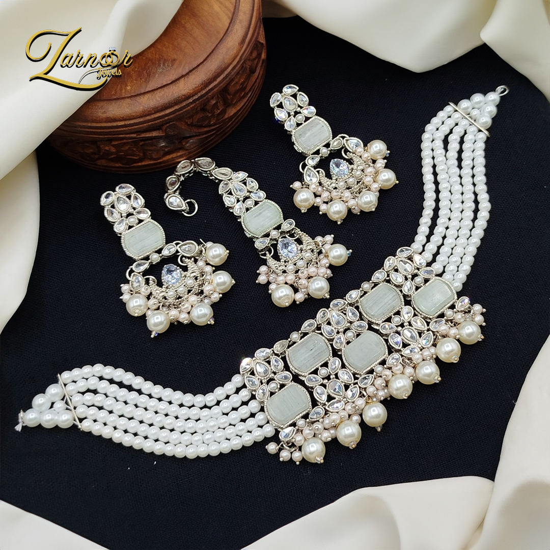 Kundun choker set