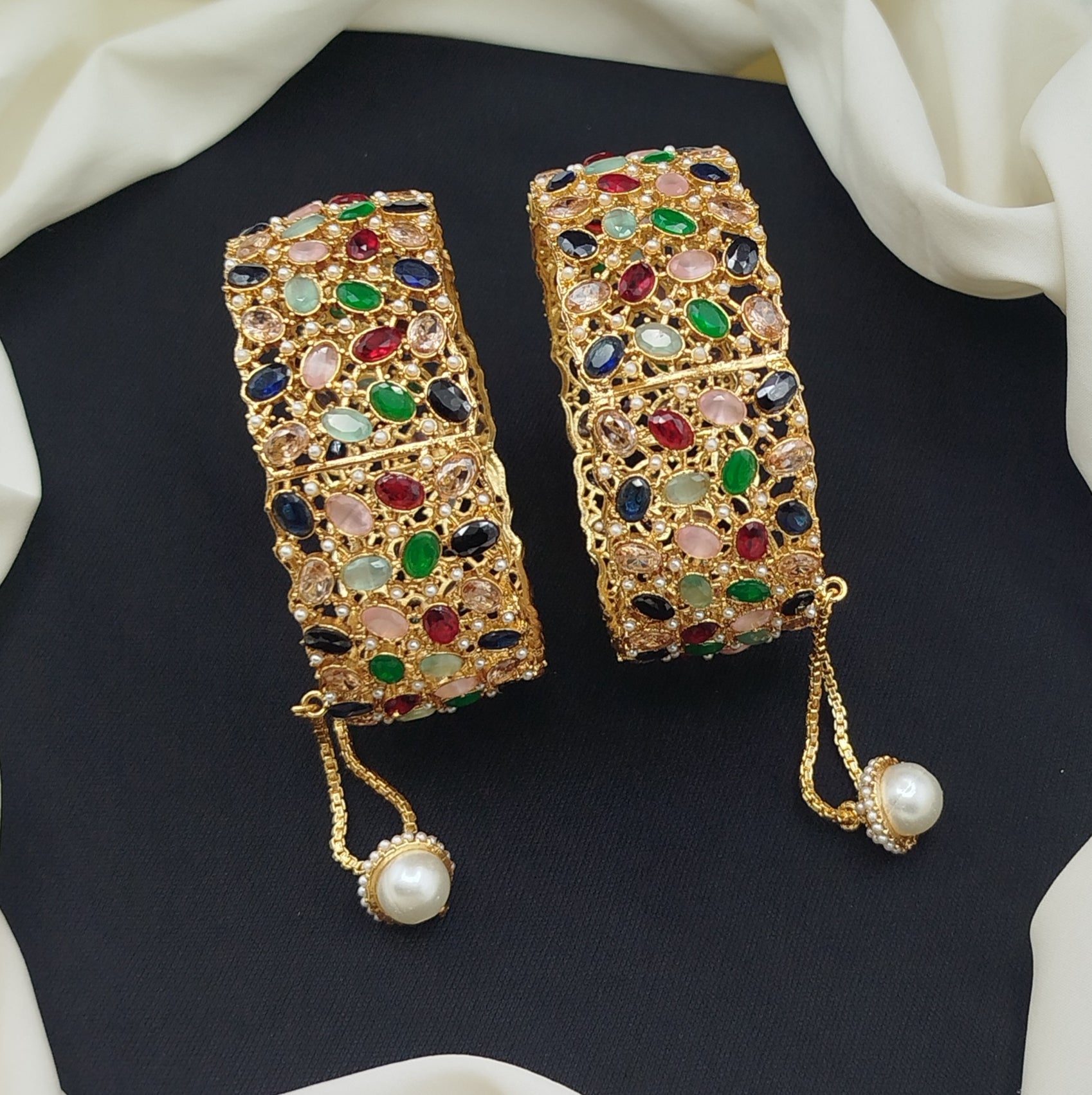 Dimond style openable karay