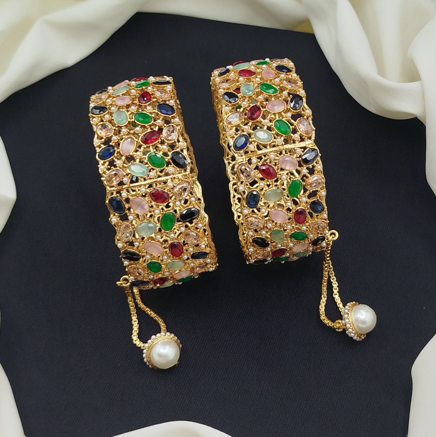 Dimond style openable karay