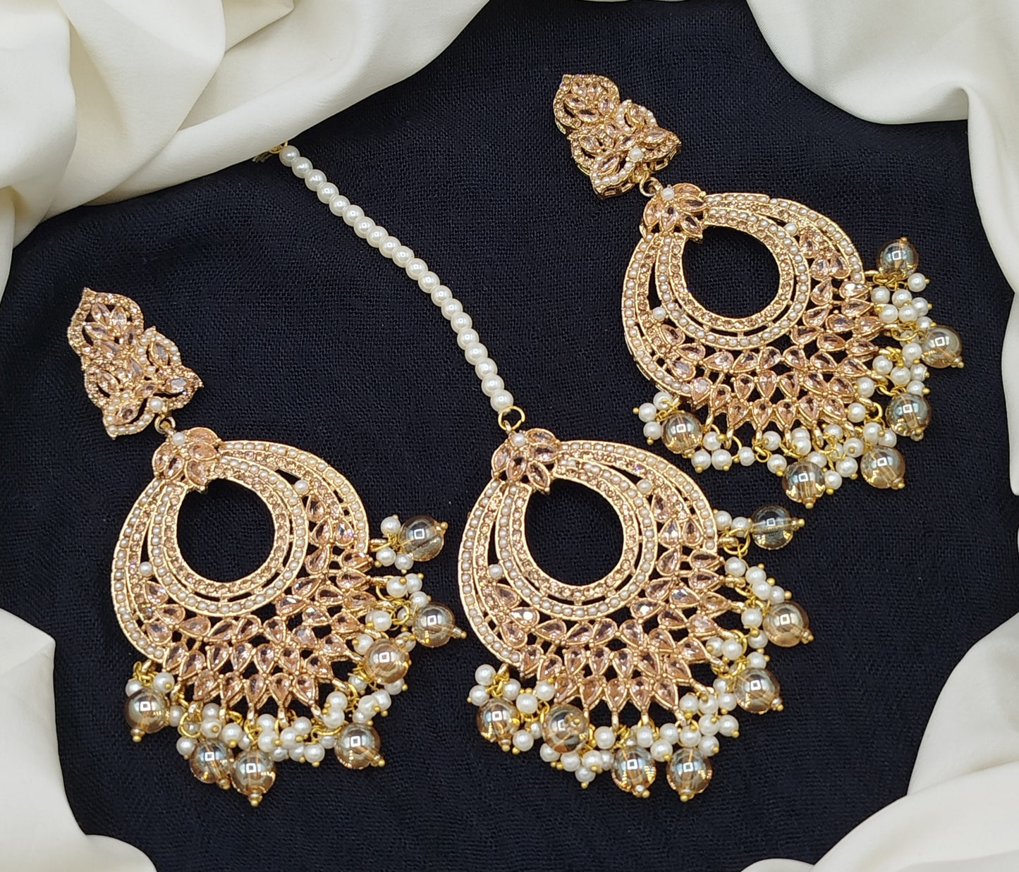 Stylish Earrings Tika